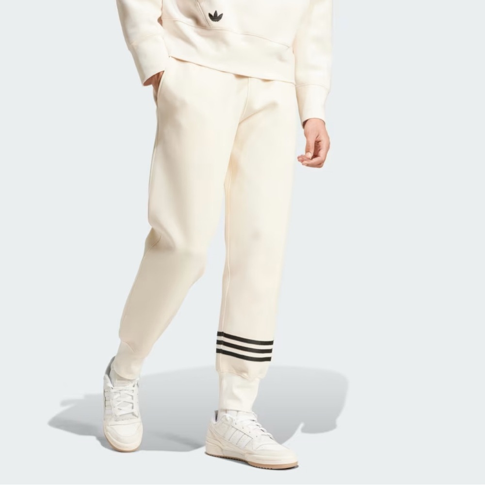 adidas Originals Men's Adicolor Neuclassics Sweat Pants - Picture 6 of 7